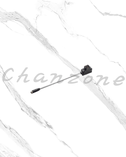 陽明電機 US系列-直接反射式/M8中繼接頭型 M18 Uni型光電傳感器 UR-30P-PG